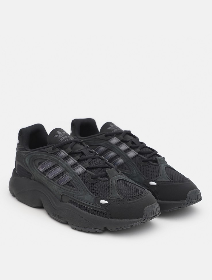 Кросівки чоловічі Adidas OZMILLEN чорні IF9601 изображение 3
