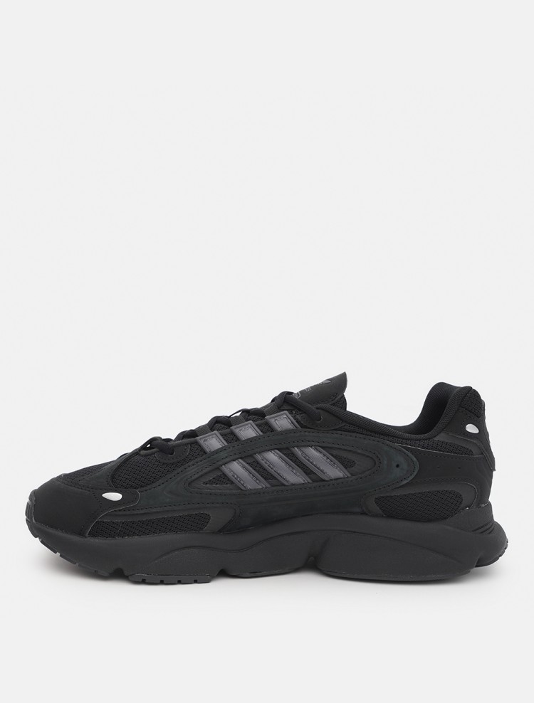 Кросівки чоловічі Adidas OZMILLEN чорні IF9601 изображение 4