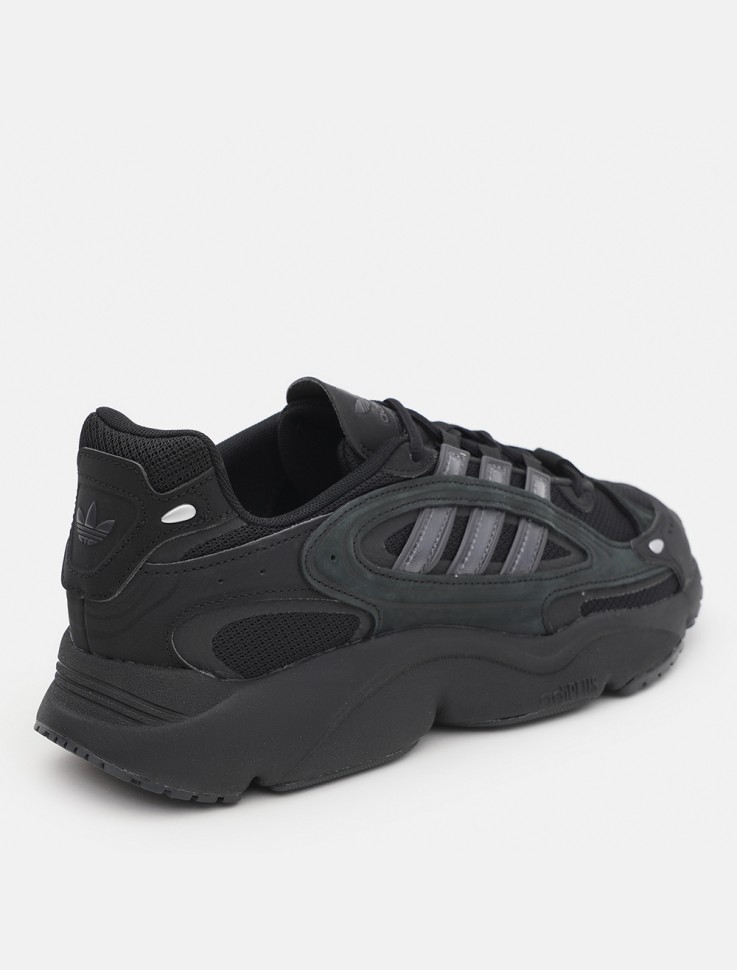 Кросівки чоловічі Adidas OZMILLEN чорні IF9601 изображение 5