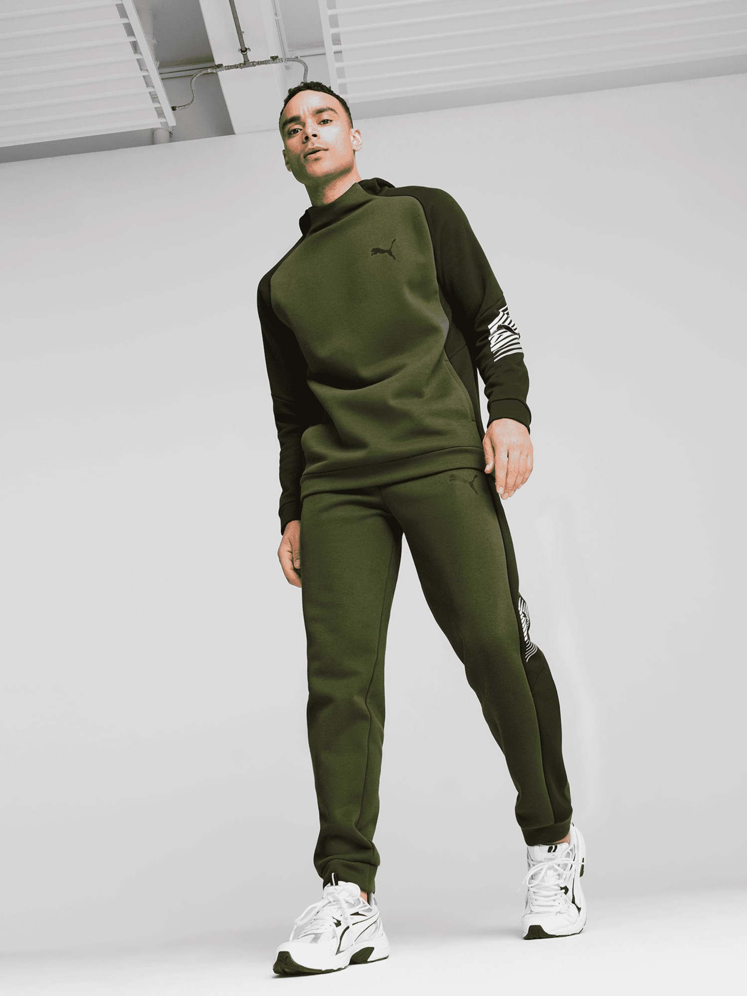 Кросівки  Puma Milenio Tech білі 39232201 изображение 9