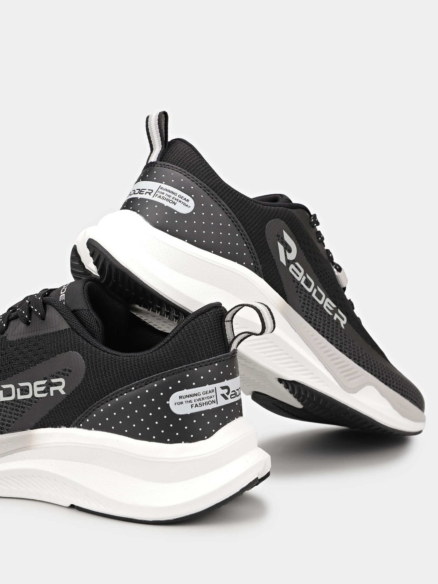 Кросівки чоловічі Radder Fluent чорні 402502-010 изображение 5