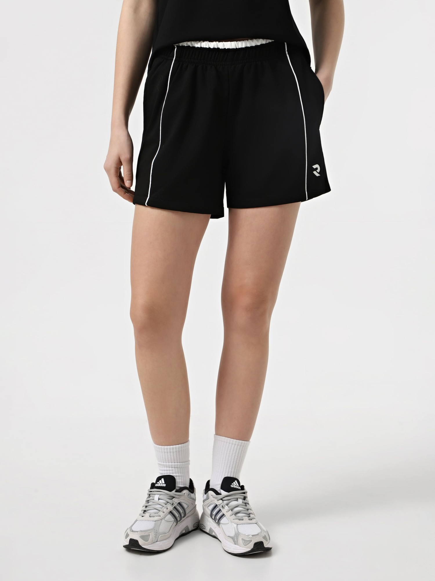 Шорты женские Radder Quirk черные 442529-010 изображение 2