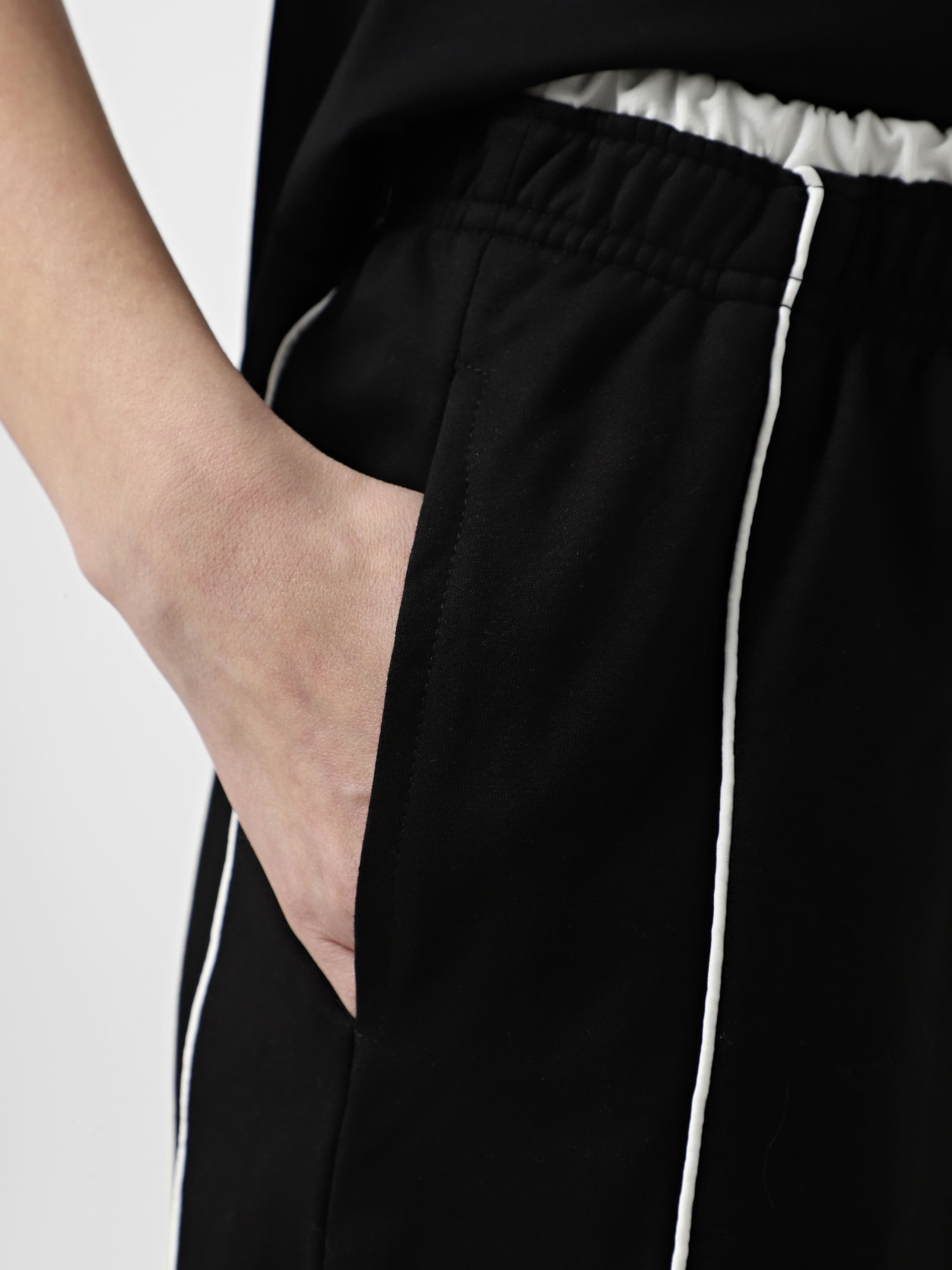 Шорты женские Radder Quirk черные 442529-010 изображение 4