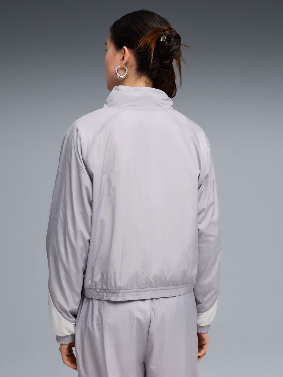 Вітрівка жіноча Puma SPORT Relaxed Woven Full-Zip Jacket бузкова 69186482 — фото 3