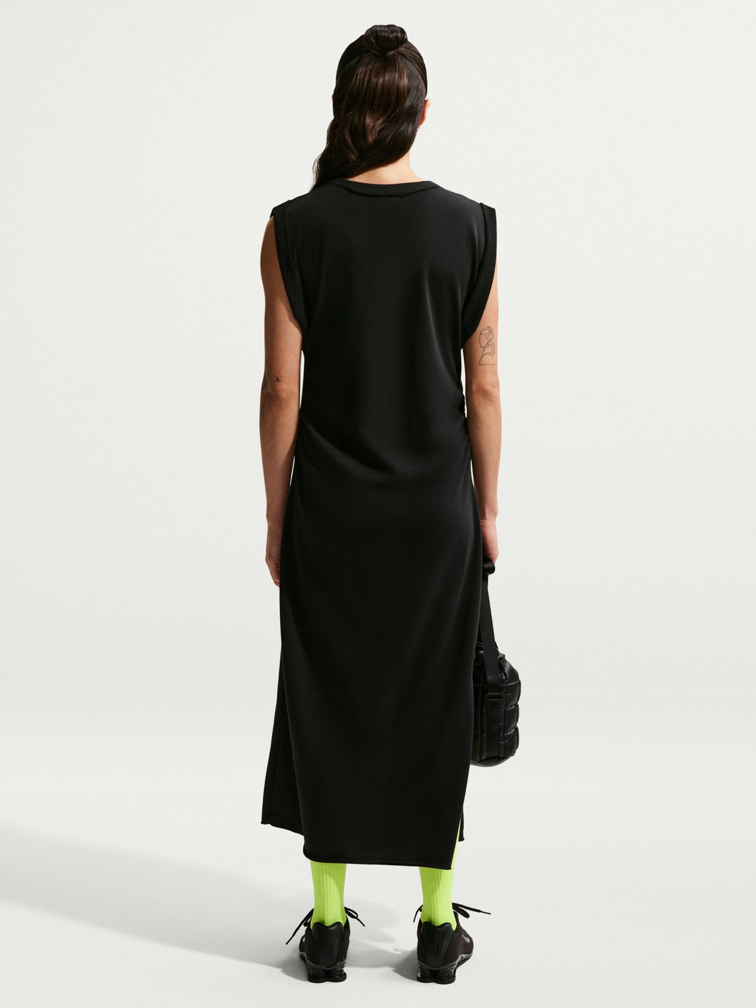 Платье женское Nike W NSW NK CHLL FT DRESS черное IF0567-010 изображение 3