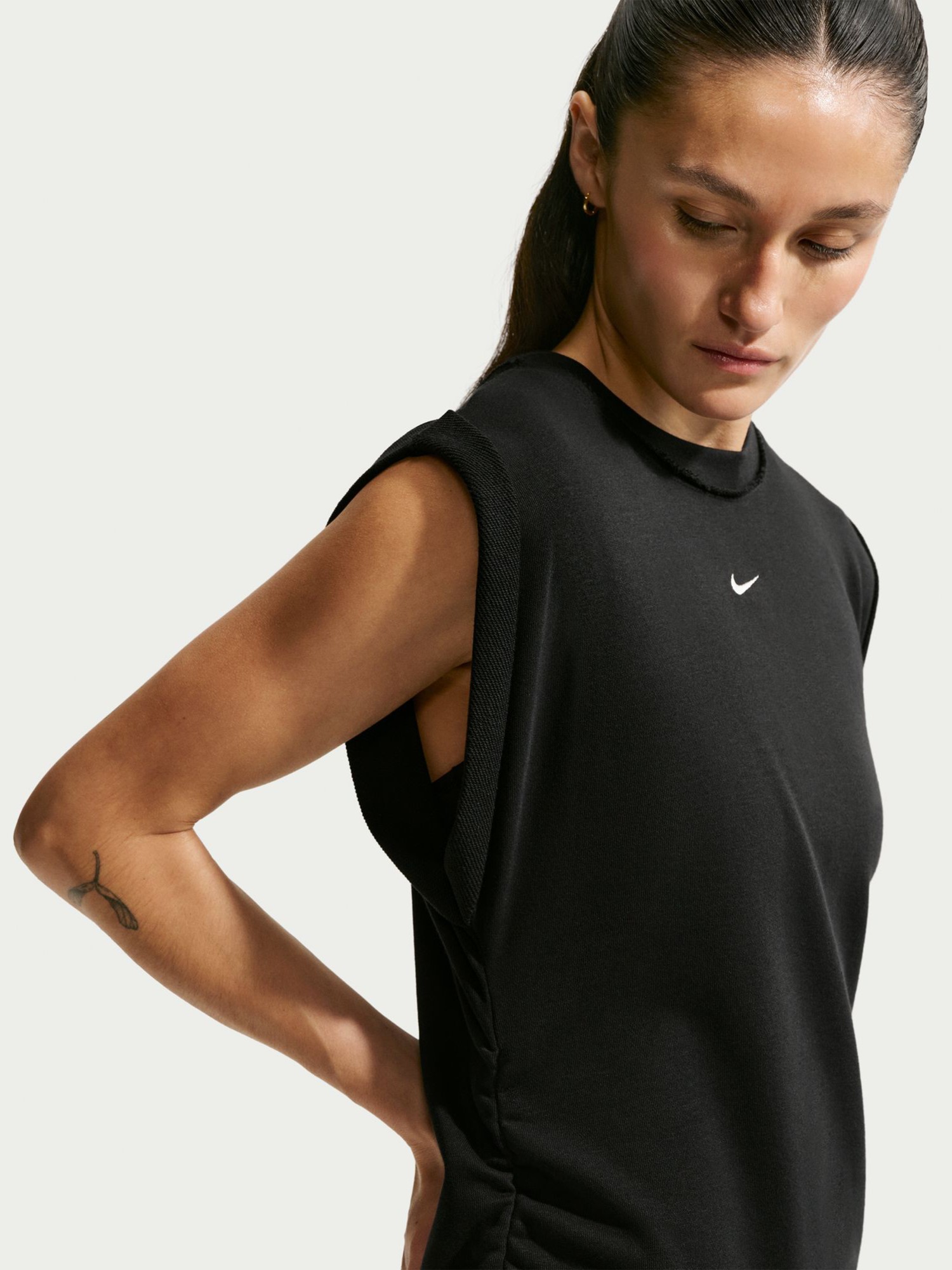 Платье женское Nike W NSW NK CHLL FT DRESS черное IF0567-010 изображение 6