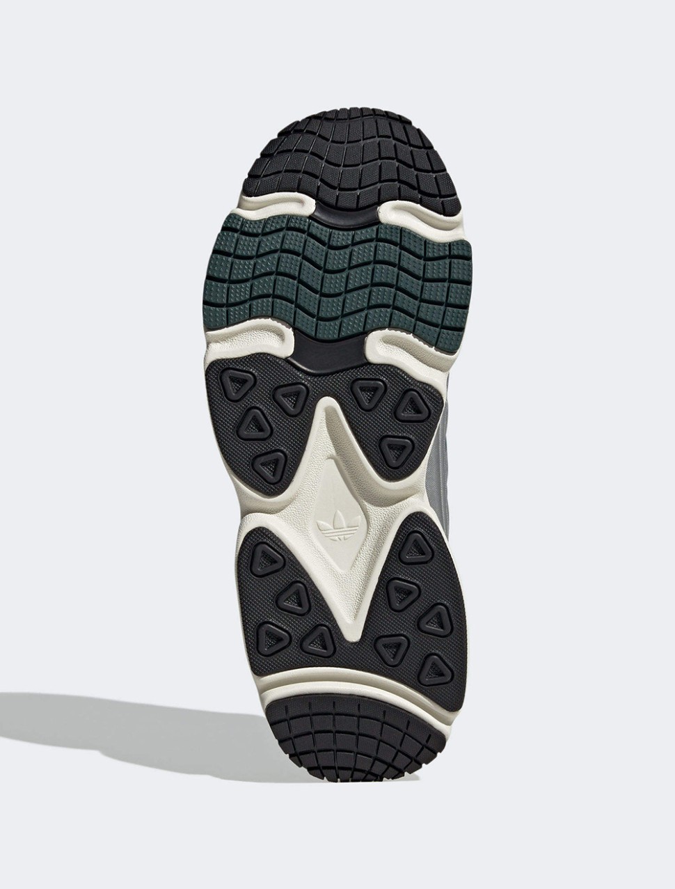 Кросівки жіночі Adidas OZMILLEN W білі IG1919 — фото 4 — Sport City Кросівки жіночі Adidas OZMILLEN W білі IG1919 — фото 4