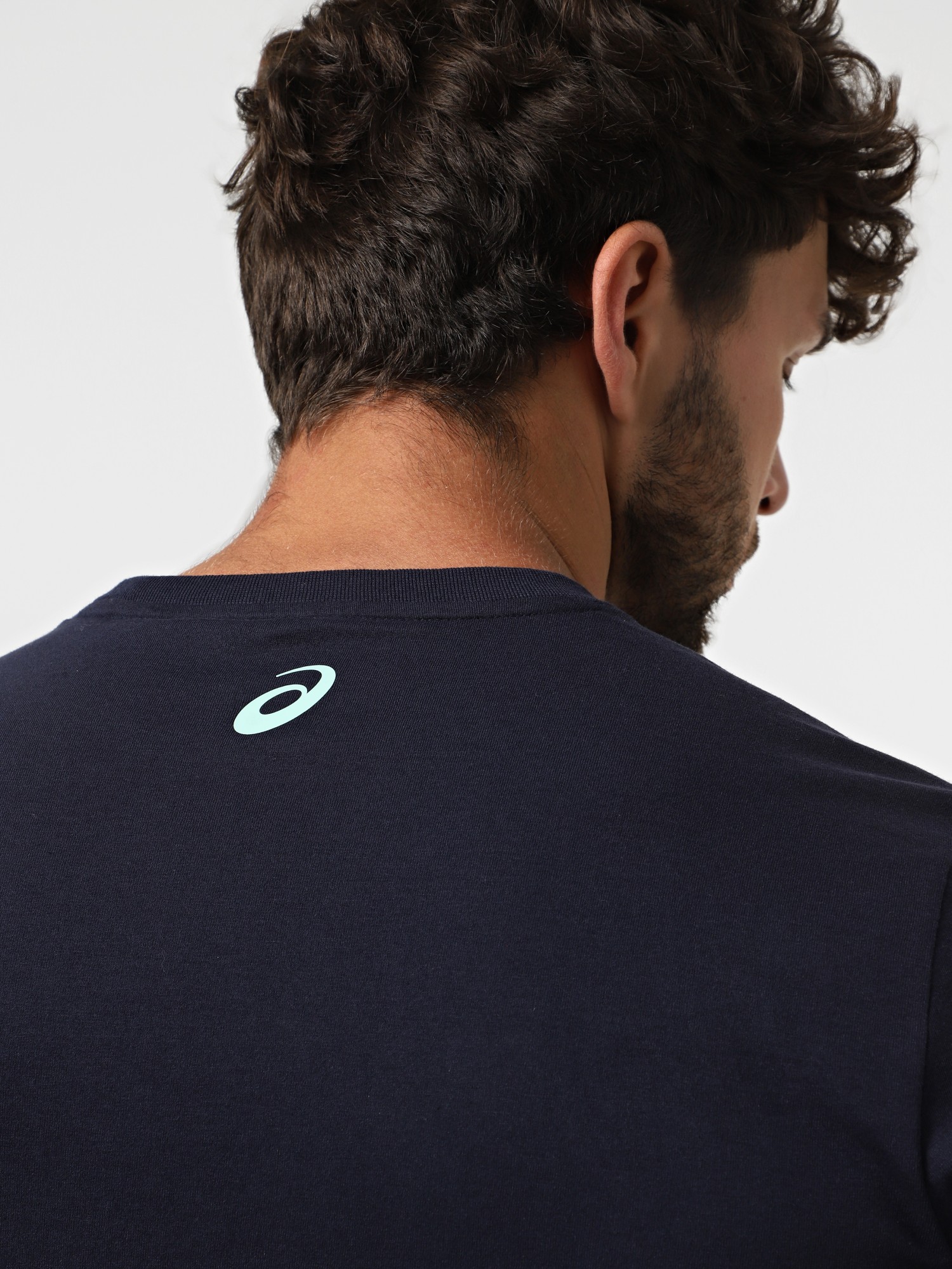 Футболка чоловіча Asics ASICS CHEST LOGO SS TEE темно-синя 2031E659-404 изображение 5