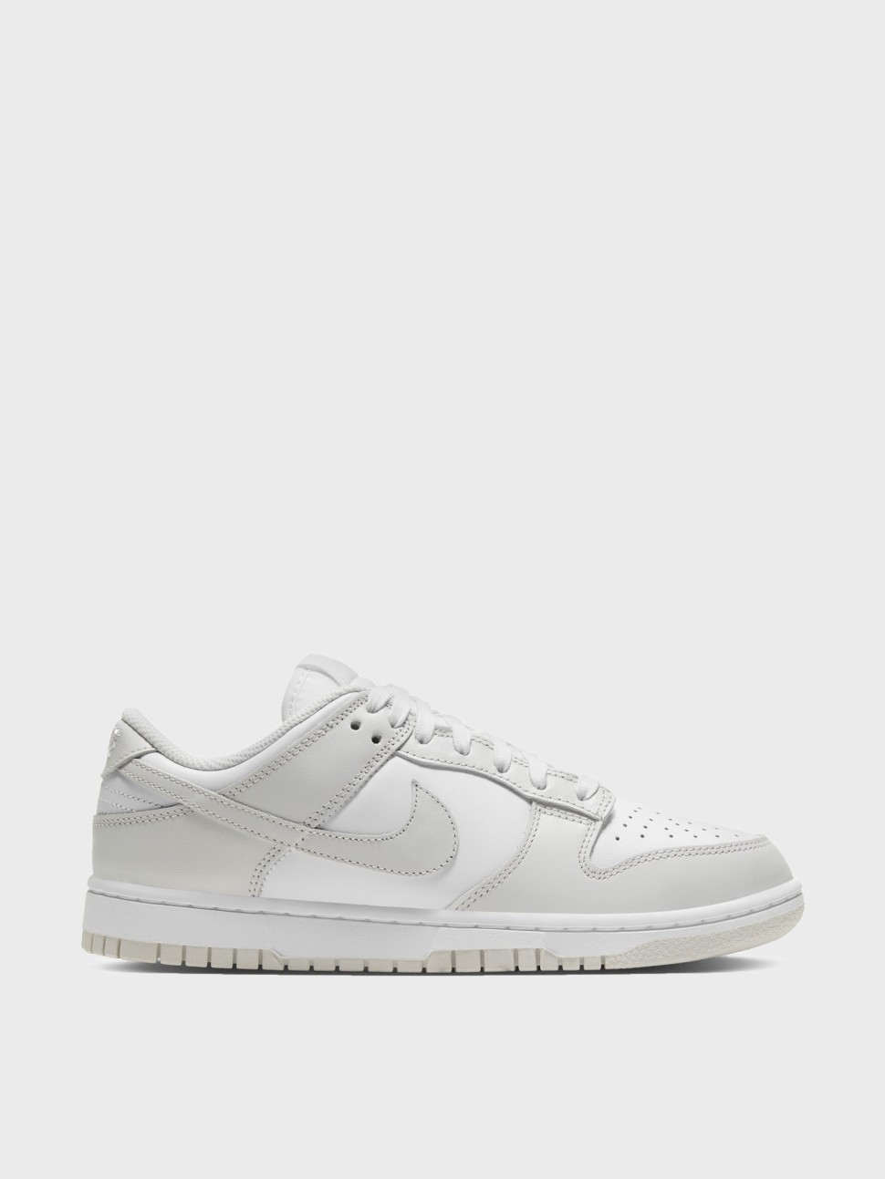 Кросівки жіночі Nike W DUNK LOW сірі DD1503-103 — фото 2 — Sport City Кросівки жіночі Nike W DUNK LOW сірі DD1503-103 — фото 2