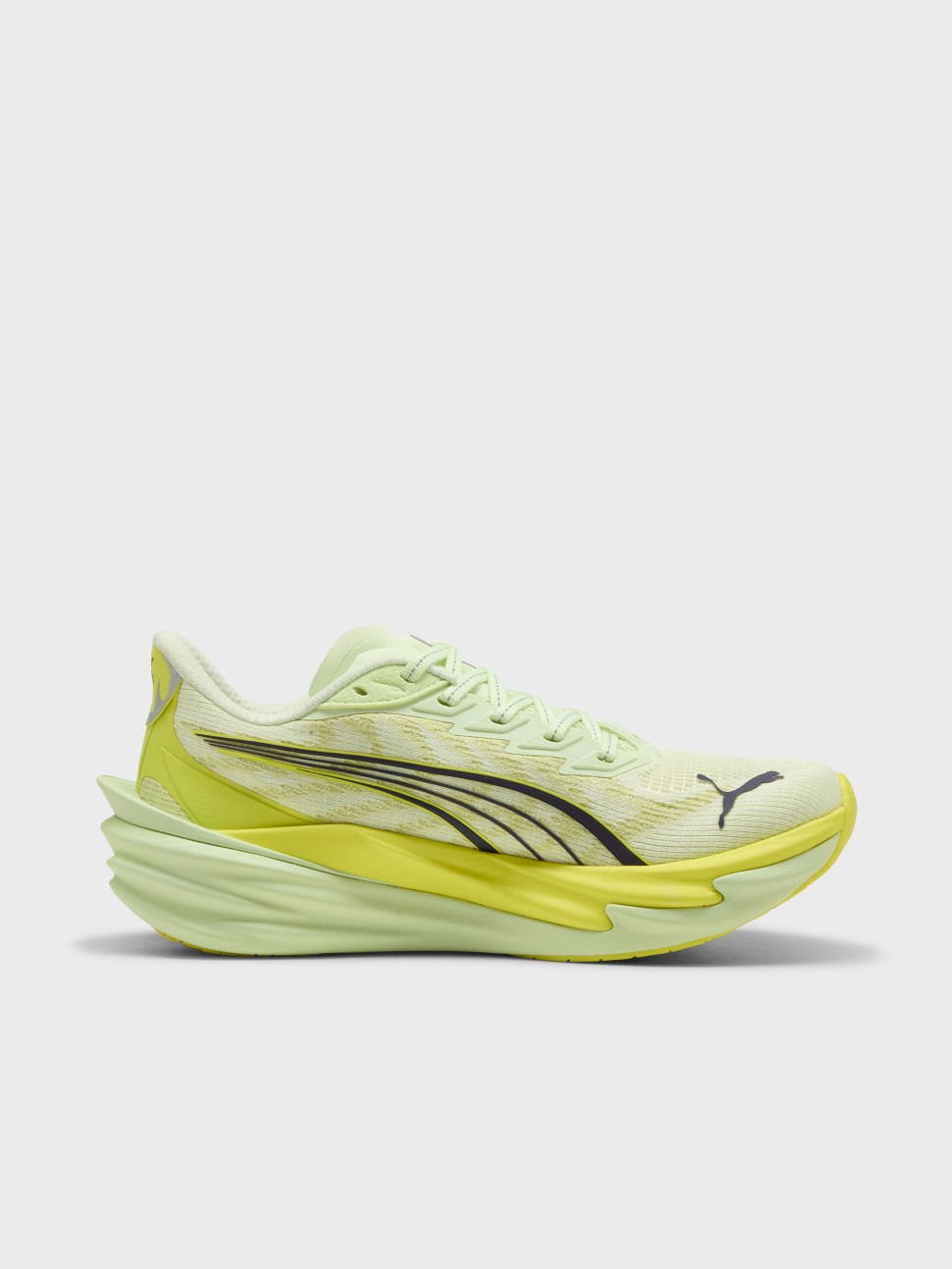 Кроссовки женские Puma Deviate NITRO 4 зеленые 31212404 — фото 2 — Sport City Кроссовки женские Puma Deviate NITRO 4 зеленые 31212404 — фото 2