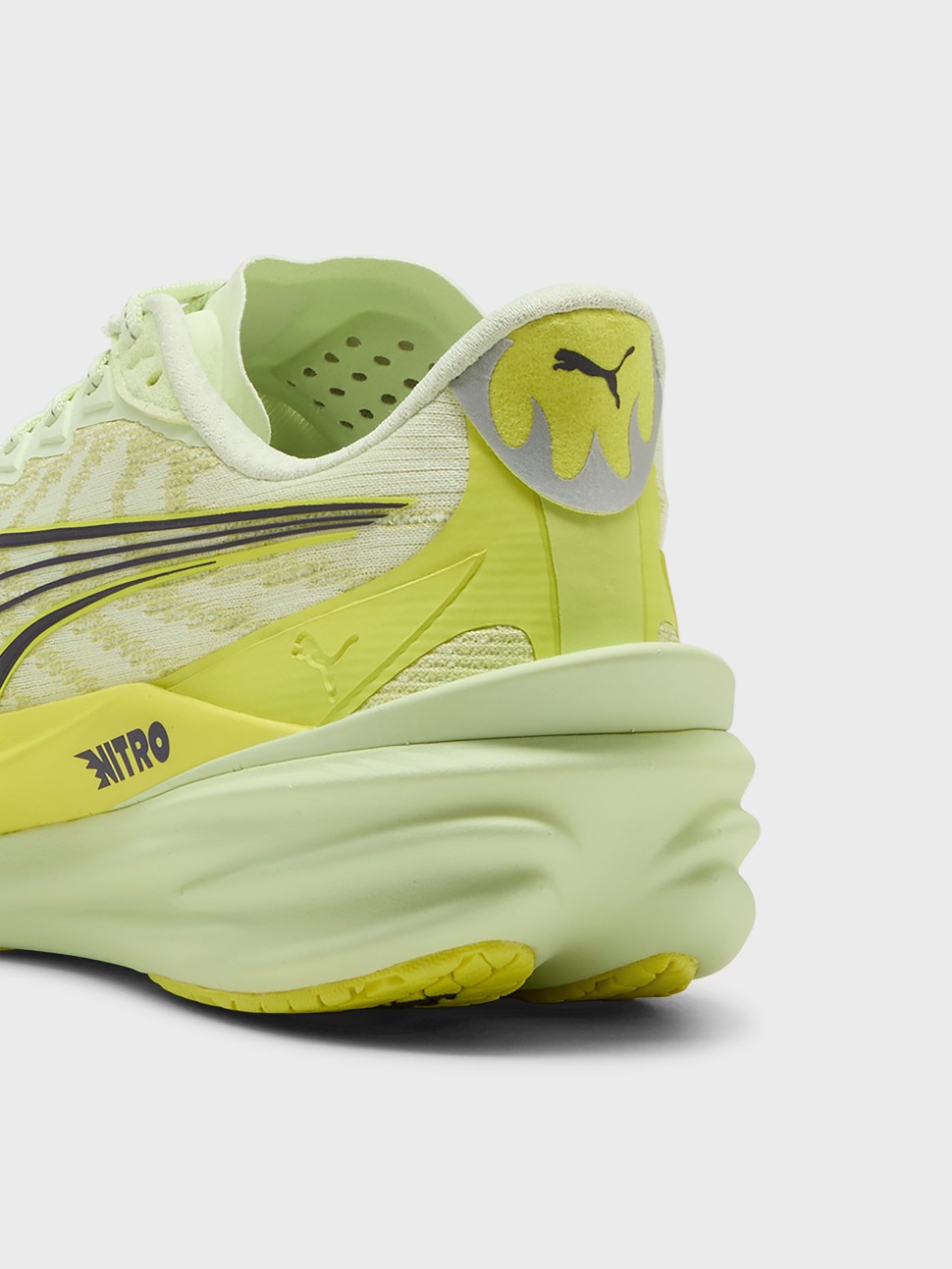 Кроссовки женские Puma Deviate NITRO 4 зеленые 31212404 — фото 4 — Sport City Кроссовки женские Puma Deviate NITRO 4 зеленые 31212404 — фото 4