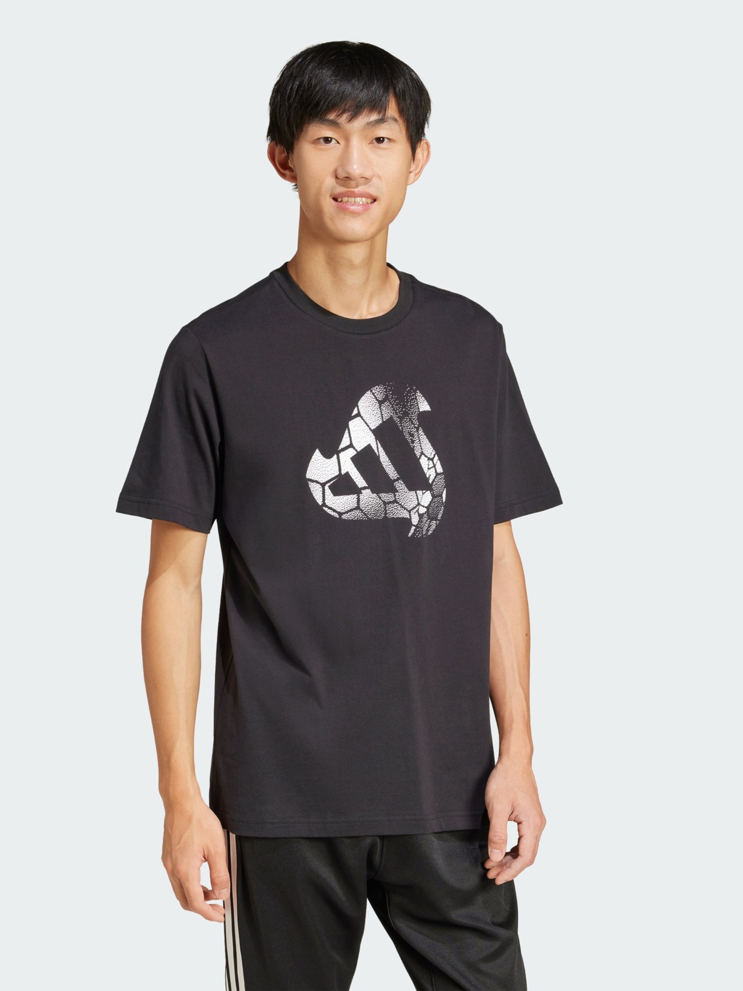 Футболка мужская Adidas M C HOT Q1 TEE черная JI6787 изображение 4