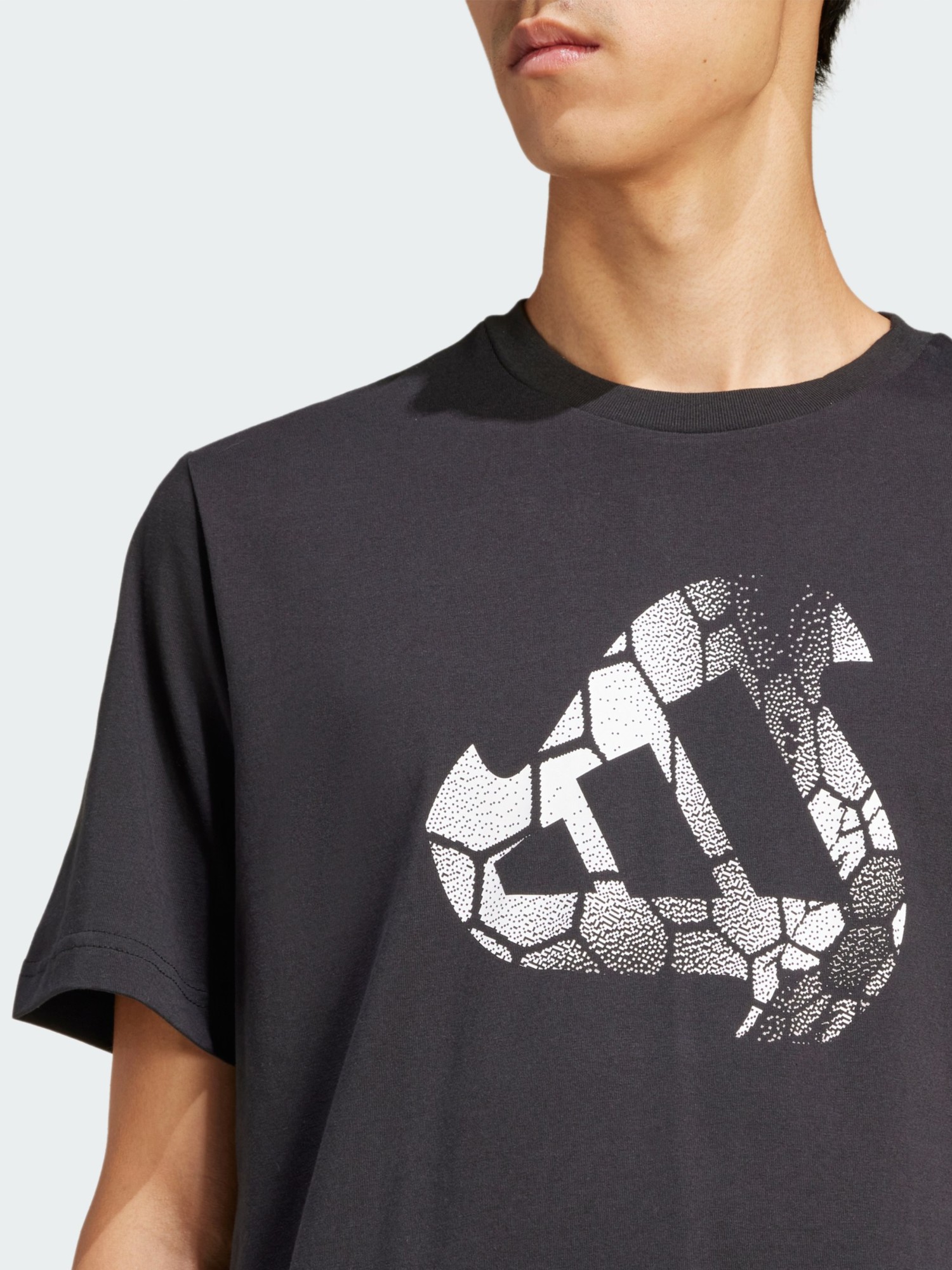 Футболка мужская Adidas M C HOT Q1 TEE черная JI6787 изображение 5