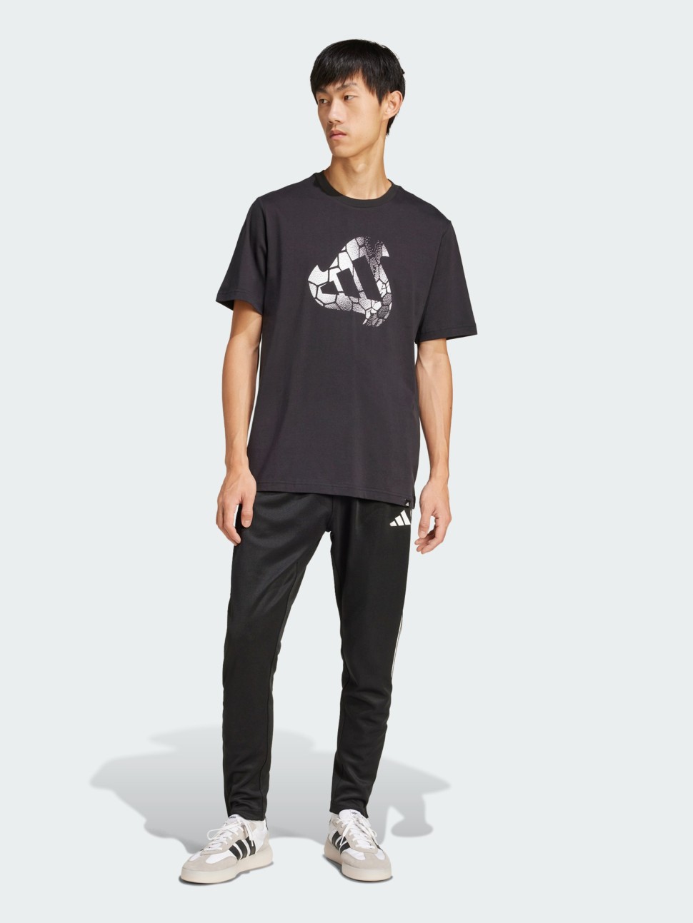 Футболка чоловіча Adidas M C HOT Q1 TEE чорна JI6787 — фото 7