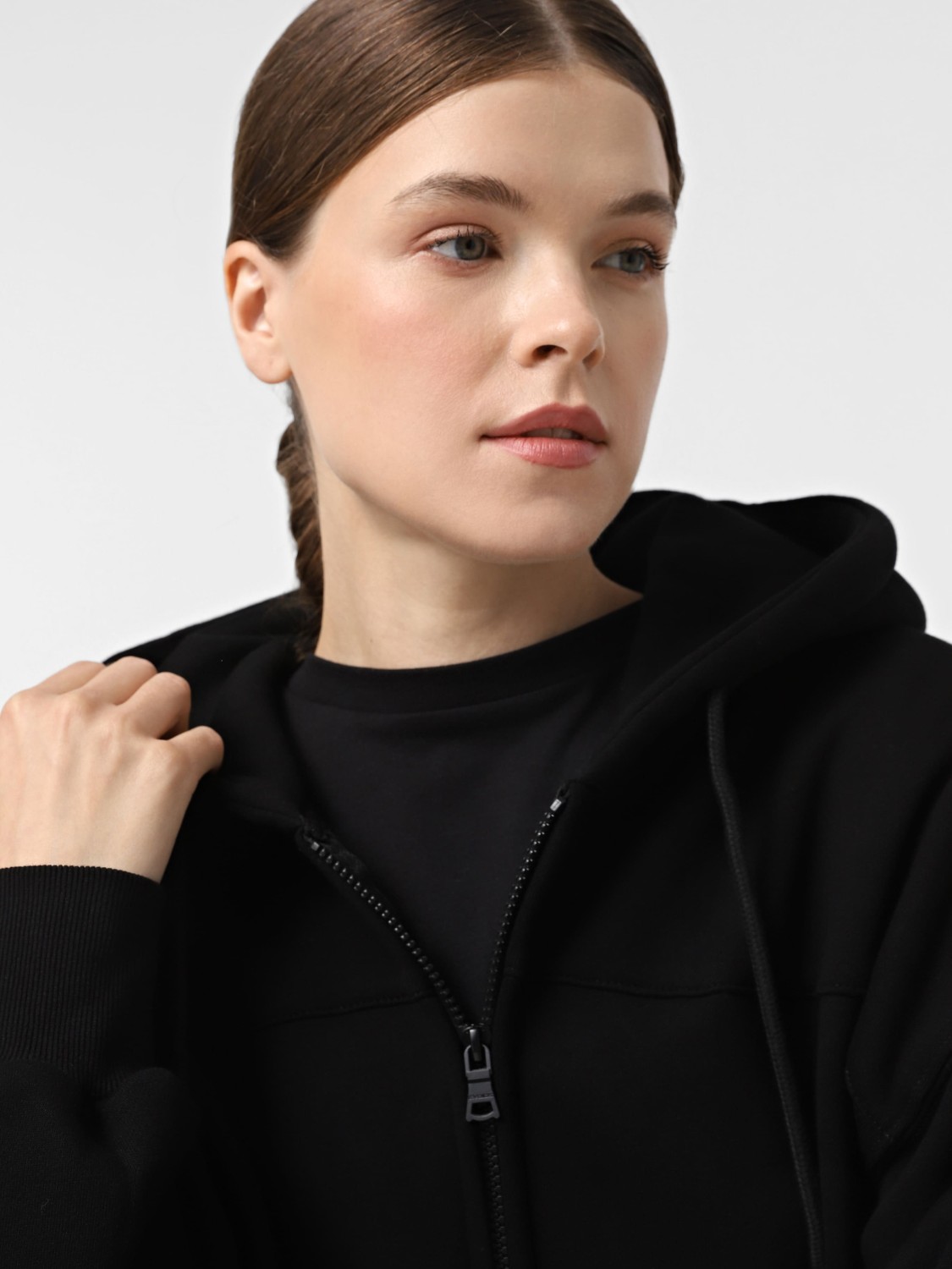 Толстовка жіноча Evoids Lopara чорна 552513-010 изображение 5