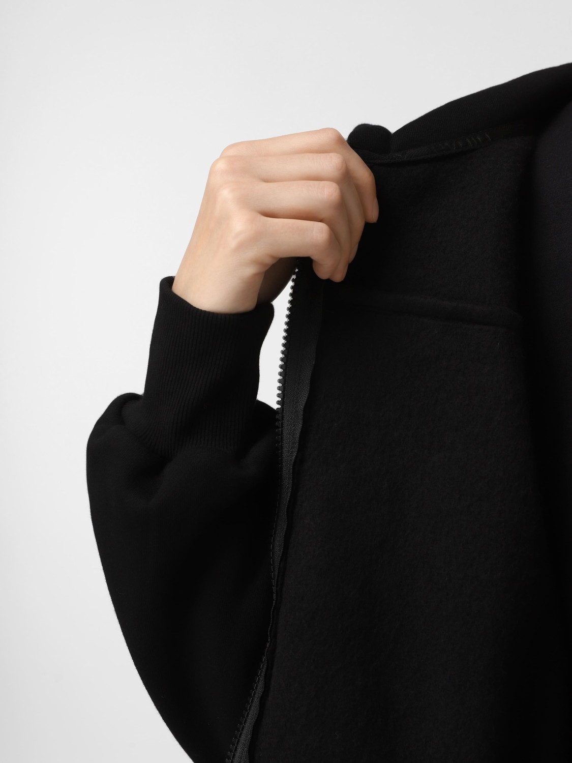 Толстовка жіноча Evoids Lopara чорна 552513-010 изображение 6