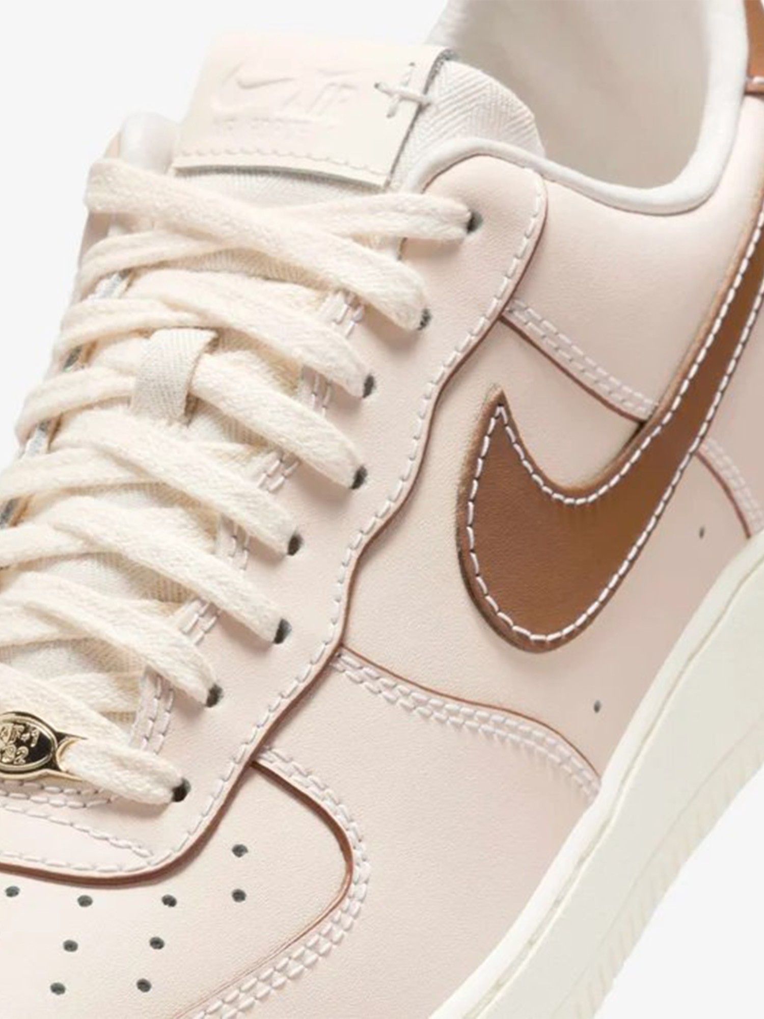 Кросівки чоловічі Nike AIR FORCE 1 07 кремові IB8865-221 изображение 5