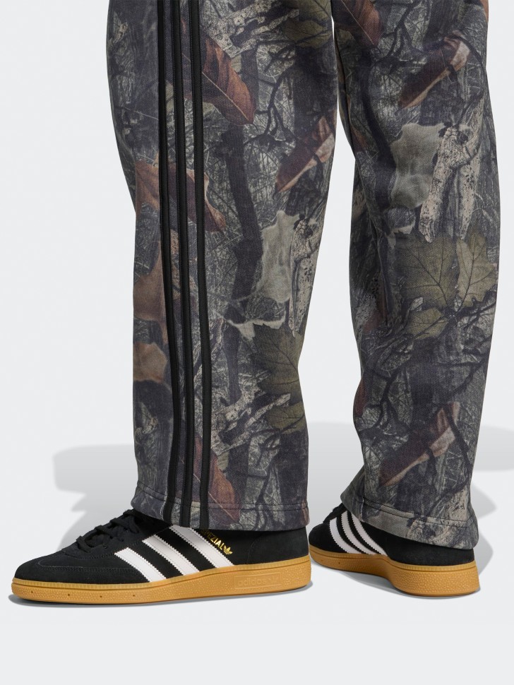 Брюки мужские Adidas CAMO SWT PNT хаки JY2773 изображение 6