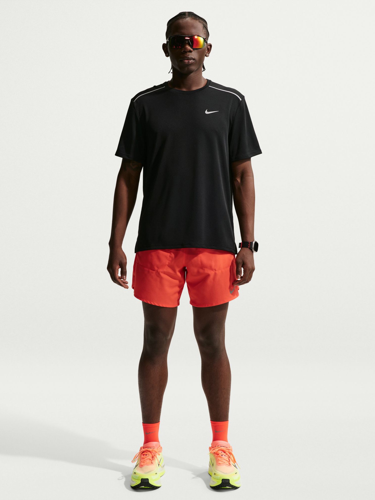 Футболка мужская Nike M NK DF UV MILER SS черная IF2082-010 изображение 2