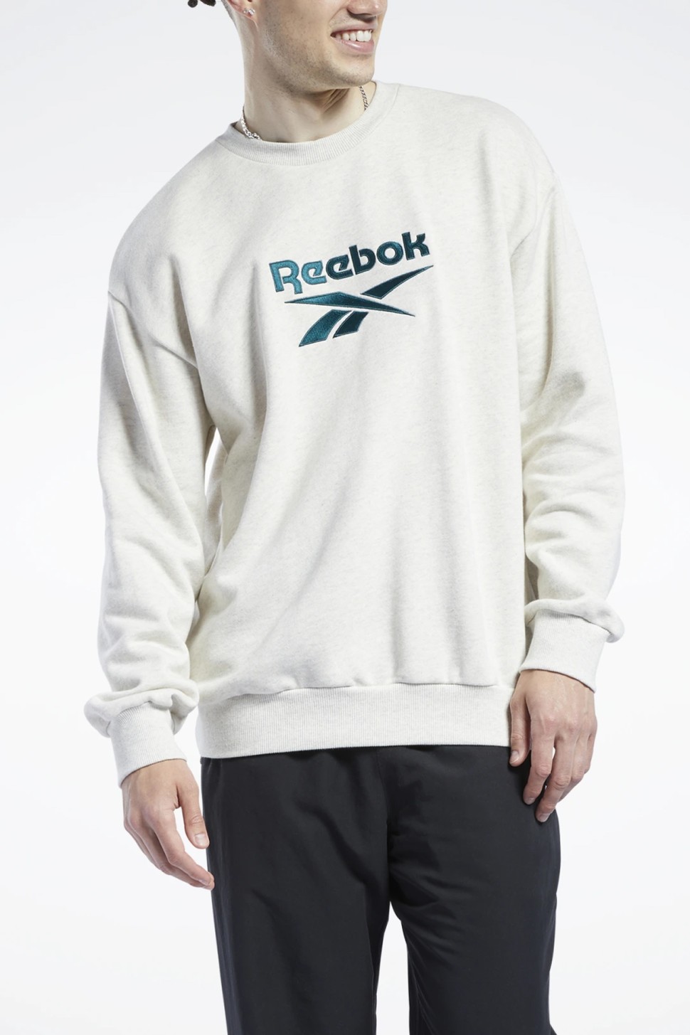 Толстовка чоловіча Reebok Cl F Vector Crew біла GS9132 — фото 2 — Sport City Толстовка чоловіча Reebok Cl F Vector Crew біла GS9132 — фото 2