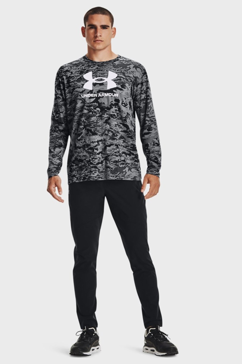 Штани чоловічі Under Armour UA STRETCH WOVEN PANT чорні 1366215-001 — фото 3