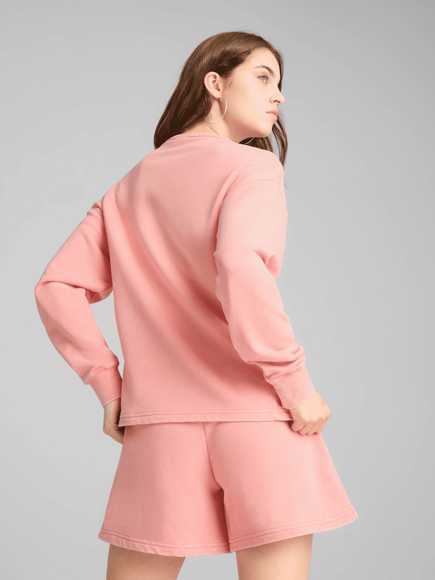 Толстовка жіноча Puma PUMA CLASS Comfort Crew коралова 68503218 изображение 4