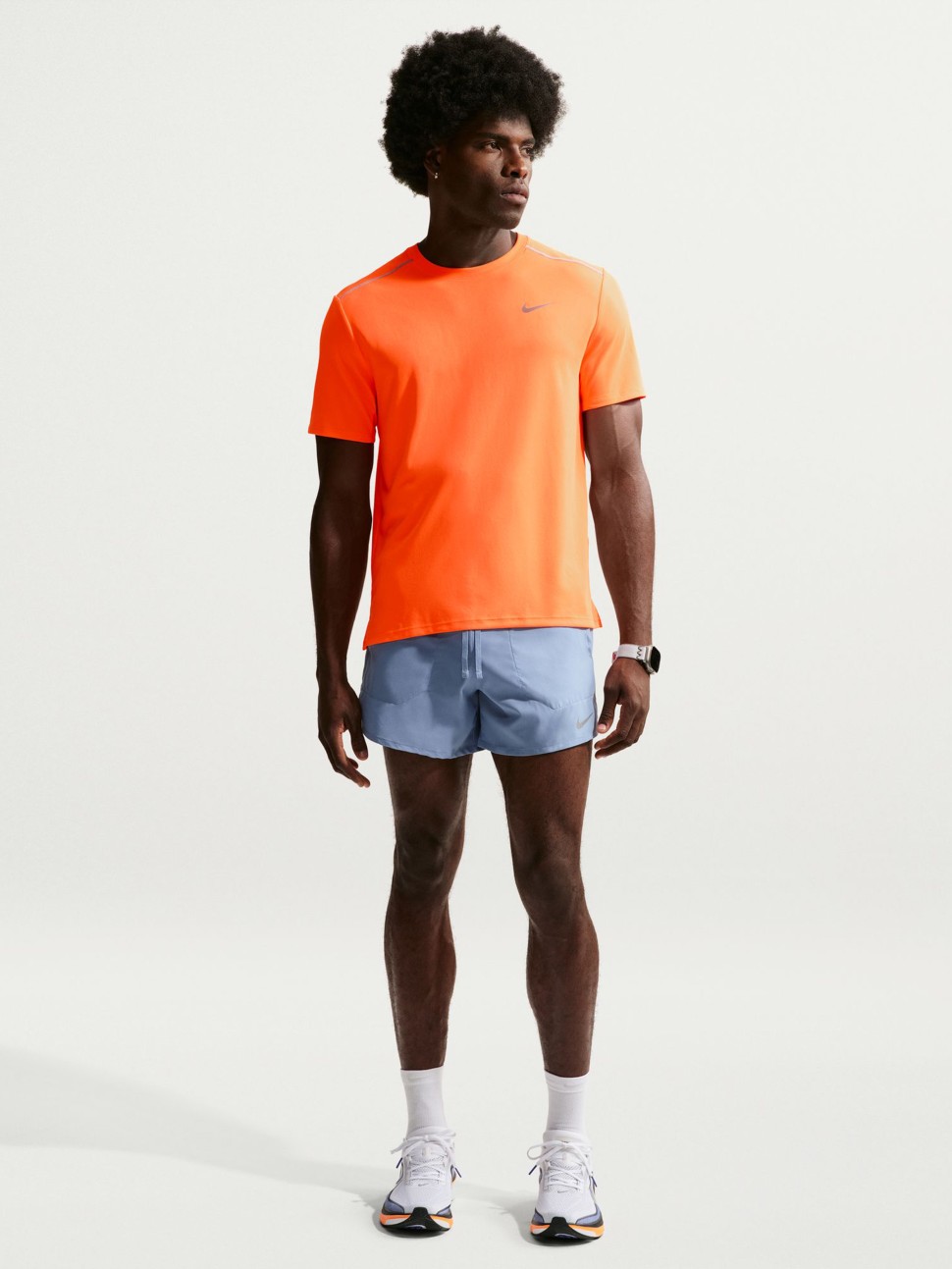 Футболка мужская Nike M NK DF UV MILER SS оранжевая IF2082-803 — фото 2 — Sport City Футболка мужская Nike M NK DF UV MILER SS оранжевая IF2082-803 — фото 2