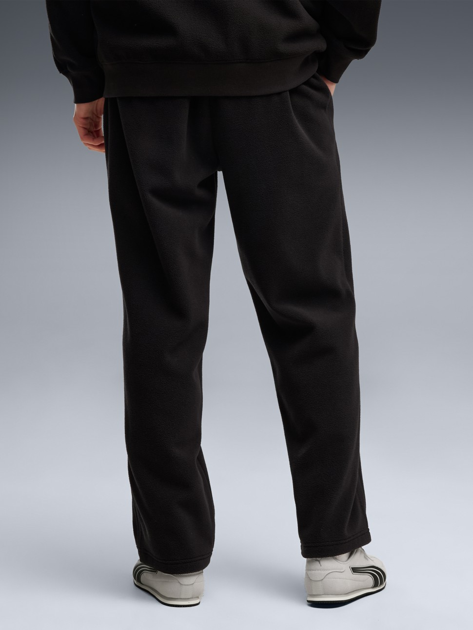 Men's pants Puma ESS ELEVATED Relaxed Winterized Pants OP black 69431401 — photo 3 — Sport City Men's pants Puma ESS ELEVATED Relaxed Winterized Pants OP black 69431401 — photo 3