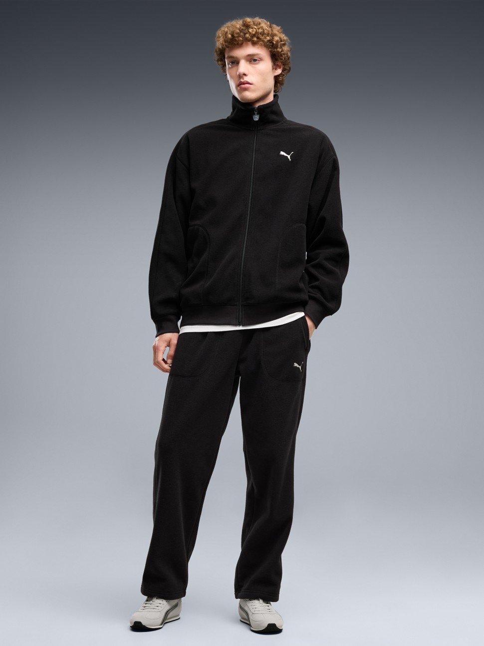Men's pants Puma ESS ELEVATED Relaxed Winterized Pants OP black 69431401 — photo 4 — Sport City Men's pants Puma ESS ELEVATED Relaxed Winterized Pants OP black 69431401 — photo 4