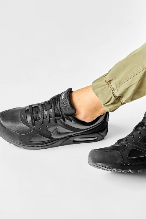Кроссовки мужские Nike Air Max IVO Leather Shoe черные 580520-002 изображение 6