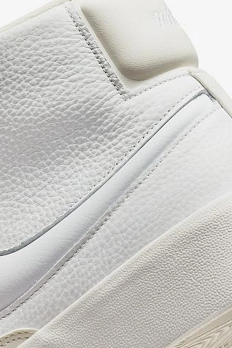 Кроссовки женские Nike W NIKE BLAZER MID VICTORY молочные DR2948-100 изображение 5