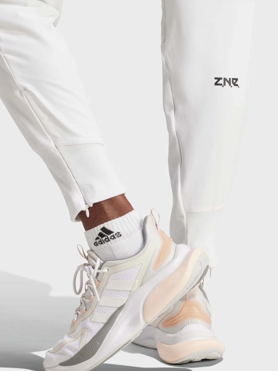 Штани жіночі Adidas W Z.N.E. WVN PT білі IS1874 — фото 5
