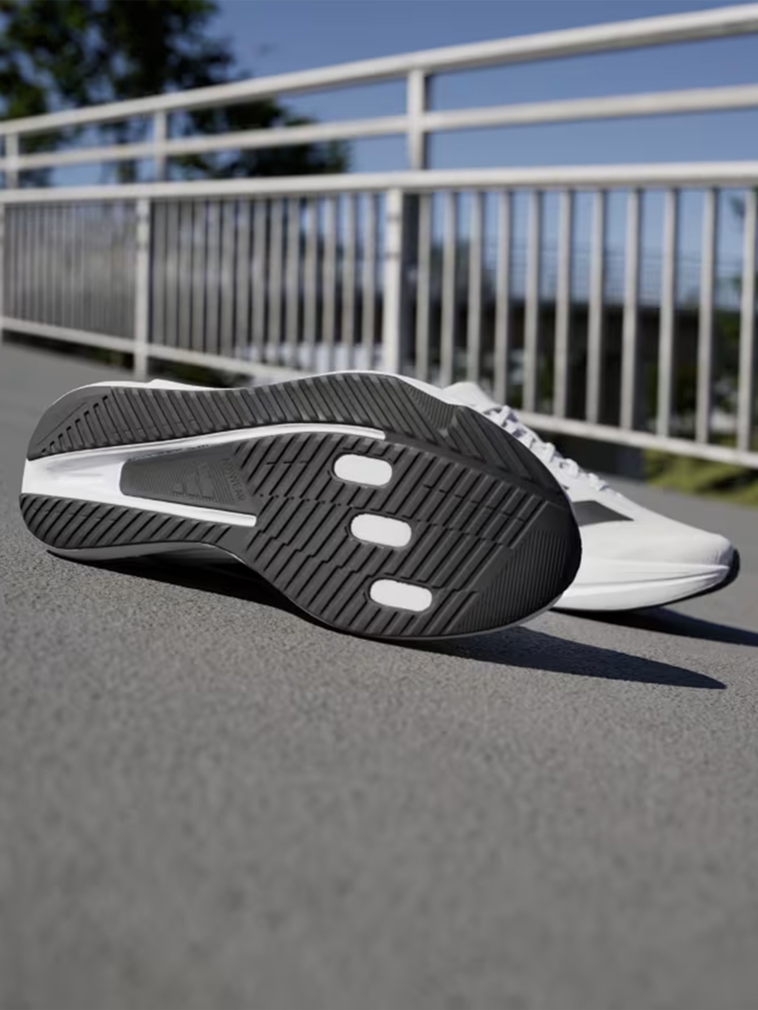 Кросівки чоловічі Adidas DURAMO SL2 M білі IH8215 изображение 8