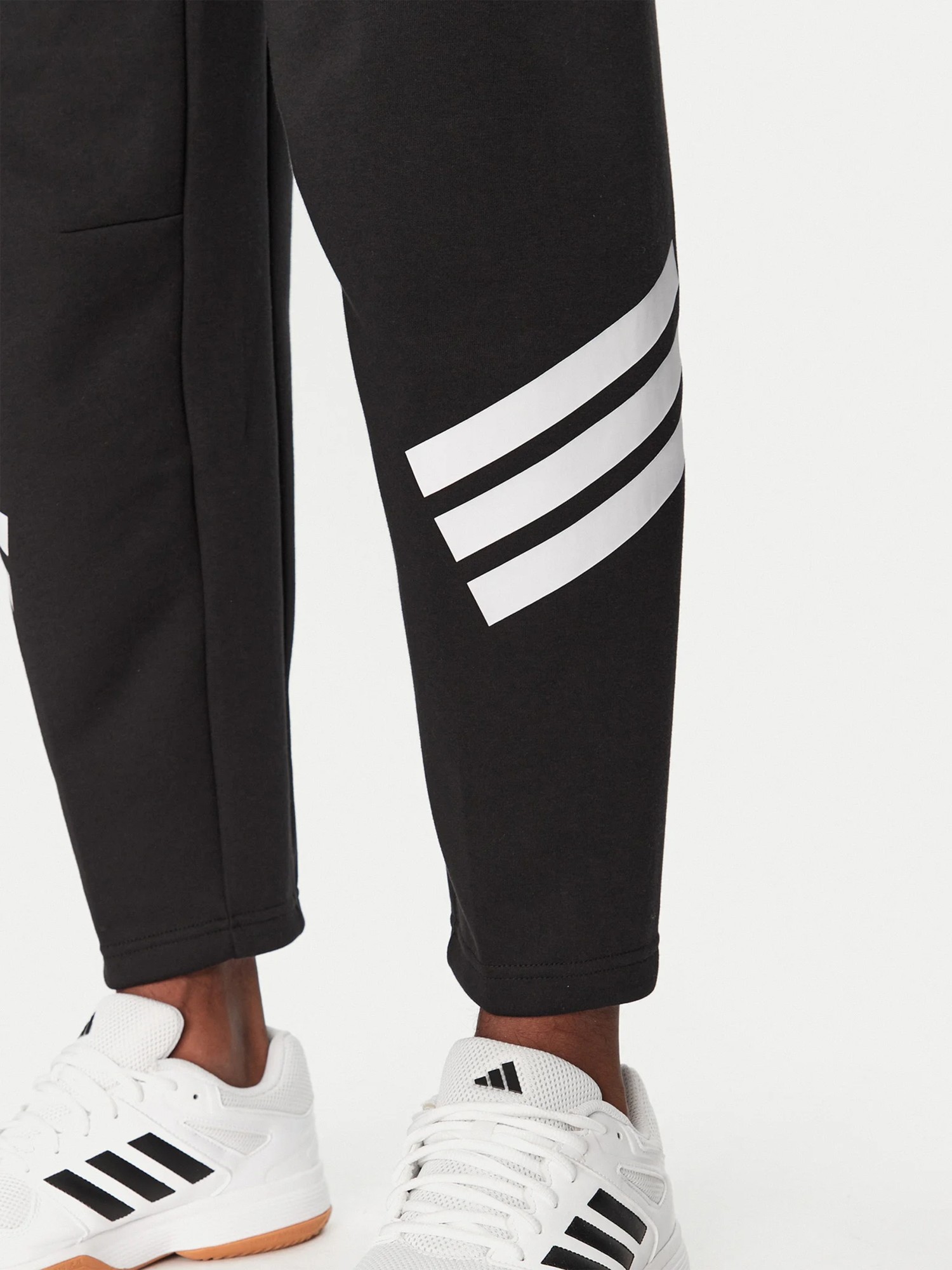 Брюки мужские Adidas M FI POCKET PT черные JD4889 изображение 6