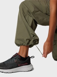Штани жiночi Columbia Elevated View™ Parachute Pant хакі 2118851-397 изображение 7