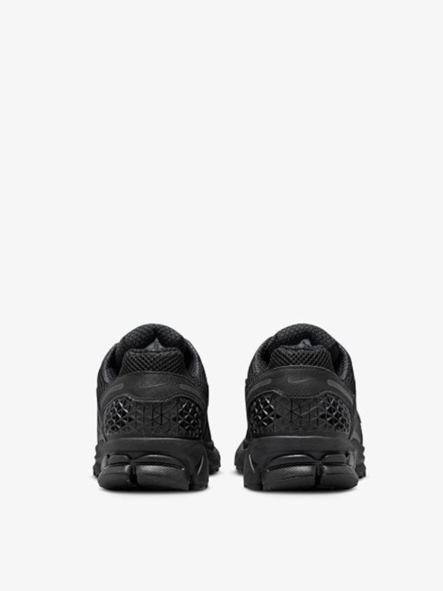 Кроссовки мужские Nike NIKE ZOOM VOMERO 5 черные BV1358-003 изображение 8