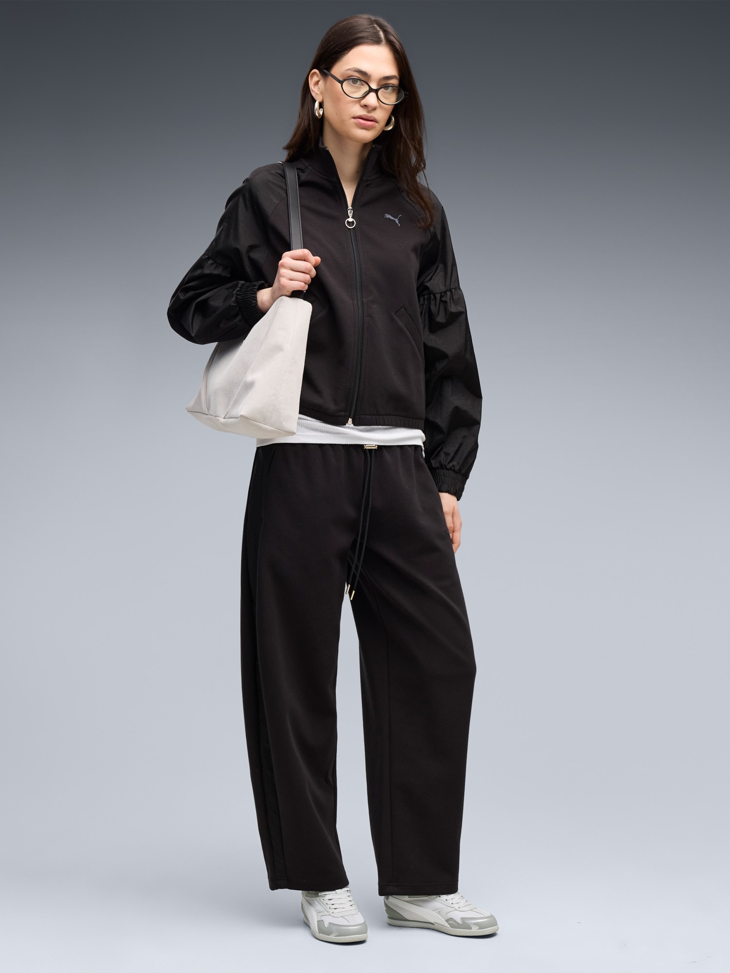 Толстовка женская Puma HER Full-Zip Relaxed DK Jacket черная 69402301 изображение 4
