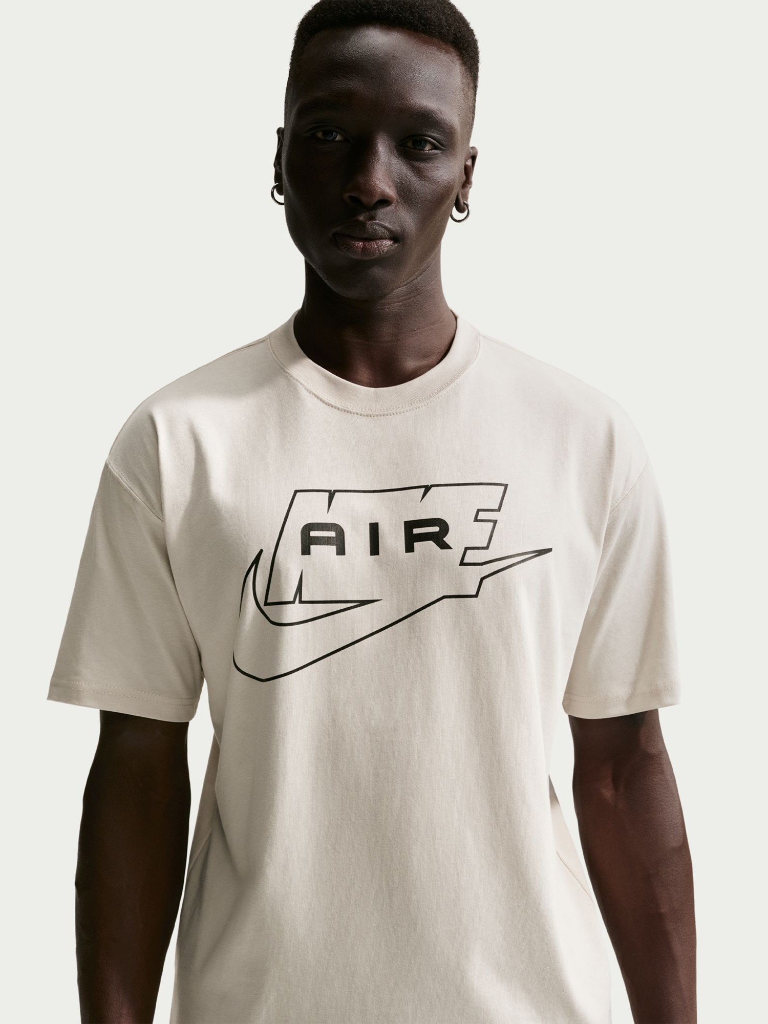 Футболка мужская Nike U NSW TEE LSE NIKE AIR бежевая IH1359-072 изображение 3