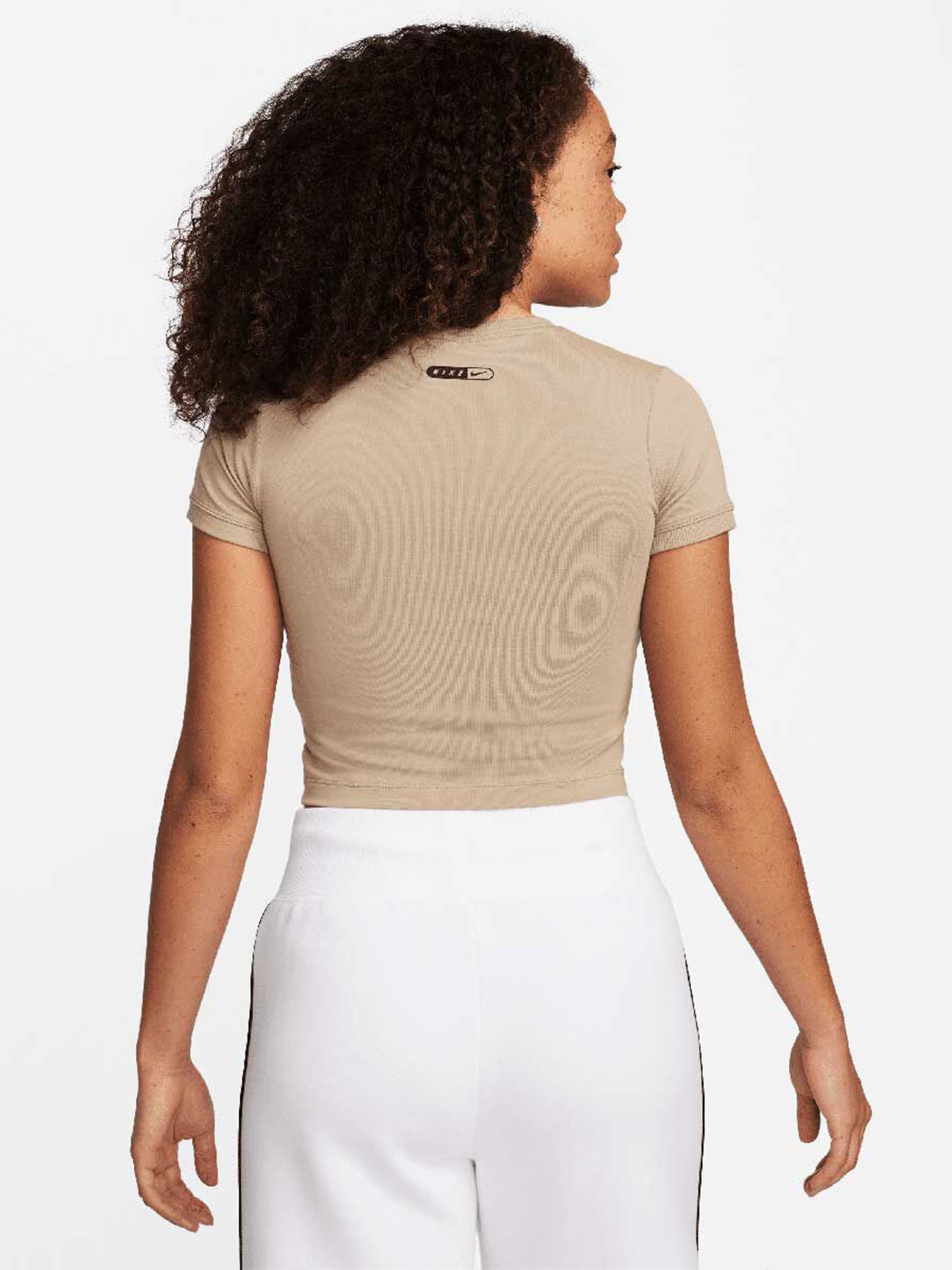 Футболка женская Nike W NSW TEE BBY SW бежевая FV5310-247 изображение 3