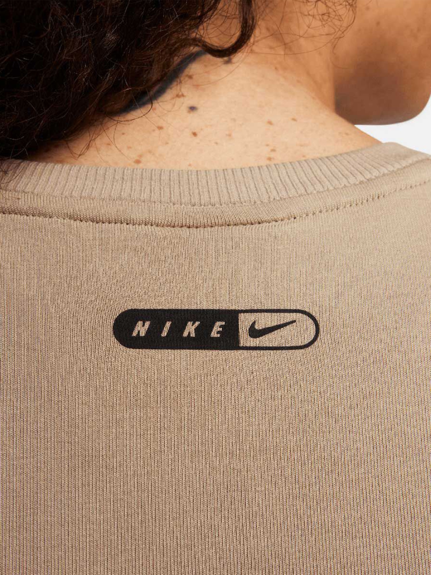Футболка женская Nike W NSW TEE BBY SW бежевая FV5310-247 изображение 5
