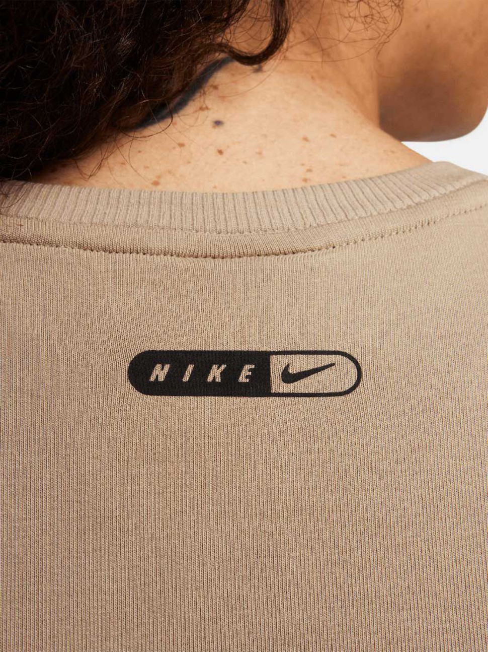 Футболка жіноча Nike W NSW TEE BBY SW бежева FV5310-247 — фото 5