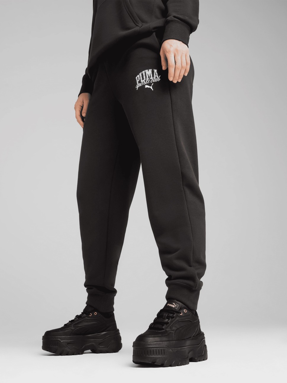 Штани жіночі Puma CLASS Sweatpants чорні 68503701 — фото 2
