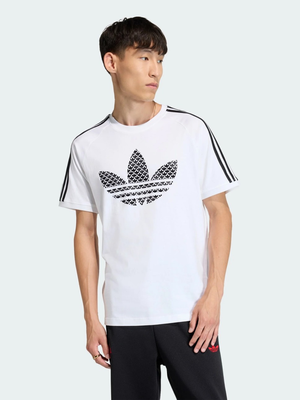 Футболка мужская Adidas MONOGRAM 3S T белая KD1360 — фото 2 — Sport City Футболка мужская Adidas MONOGRAM 3S T белая KD1360 — фото 2