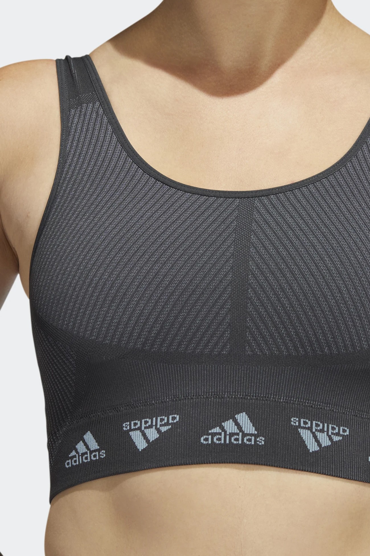 Бра женское Adidas Aeroknit Bra темно-серое HE2614 изображение 4