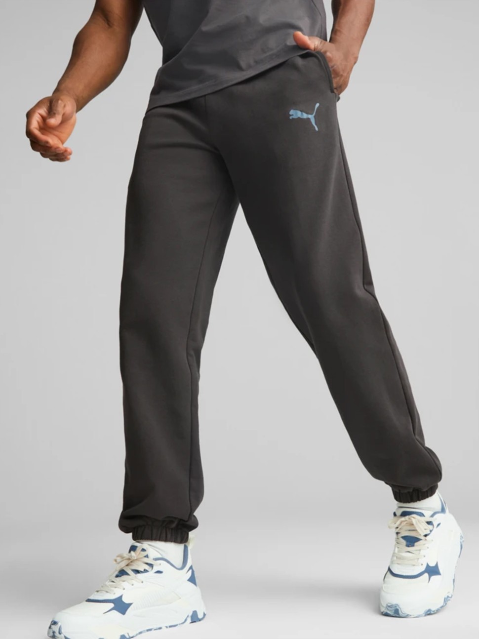 Штани чоловічі Puma ESS BETTER Sweatpants TR Flat чорні 67329475 — фото 2
