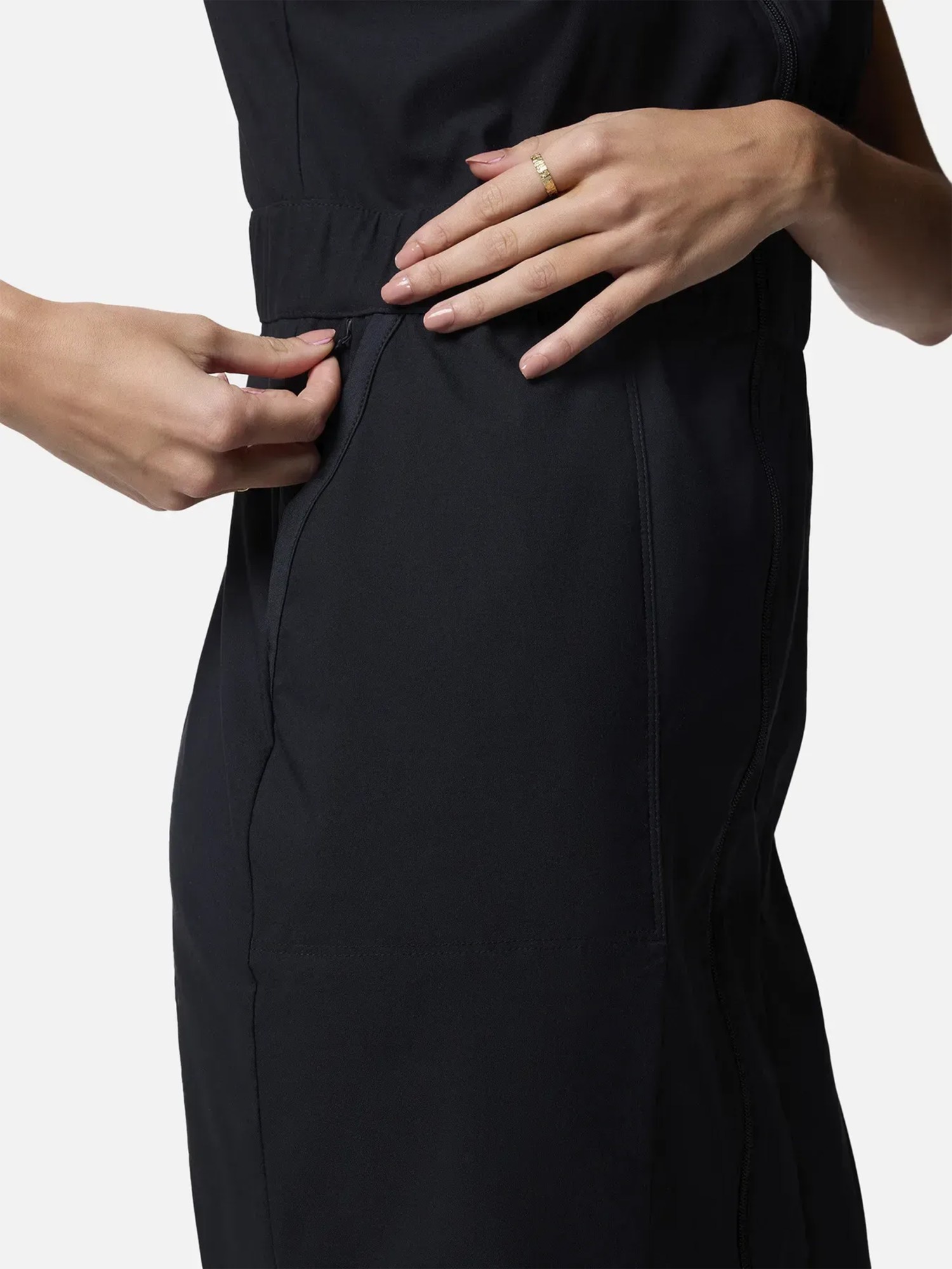 Платье женское Columbia Leslie Falls™ Dress II черное 2119321-010 изображение 8