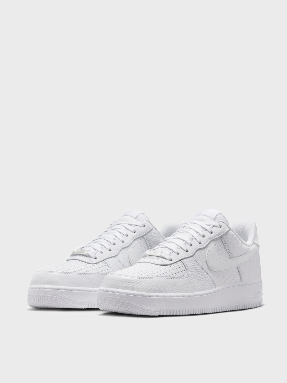 Кросівки чоловічі Nike AIR FORCE 1 07 LX білі HF2893-100 — фото 3 — Sport City Кросівки чоловічі Nike AIR FORCE 1 07 LX білі HF2893-100 — фото 3