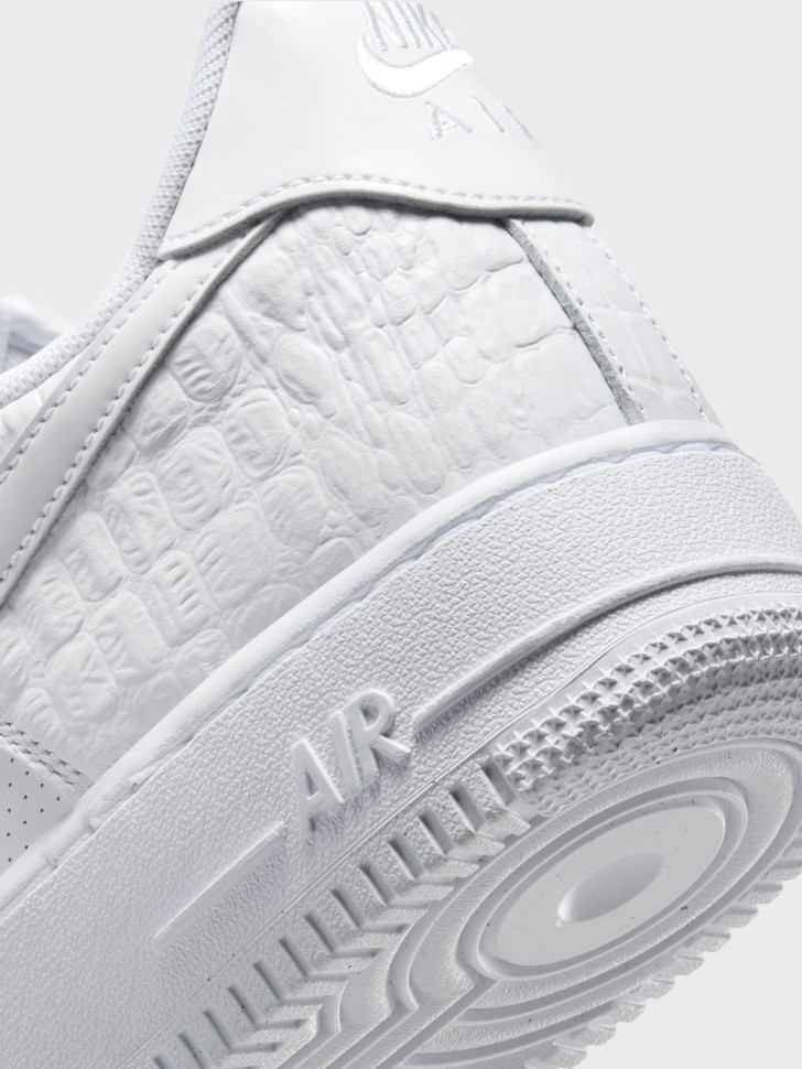 Кроссовки мужские Nike AIR FORCE 1 07 LX белые HF2893-100 изображение 5