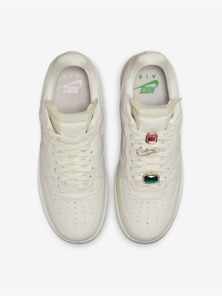 Кроссовки женские Nike WMNS NIKE AIR FORCE 1 LO PRM бежевые DN5463-001 изображение 9