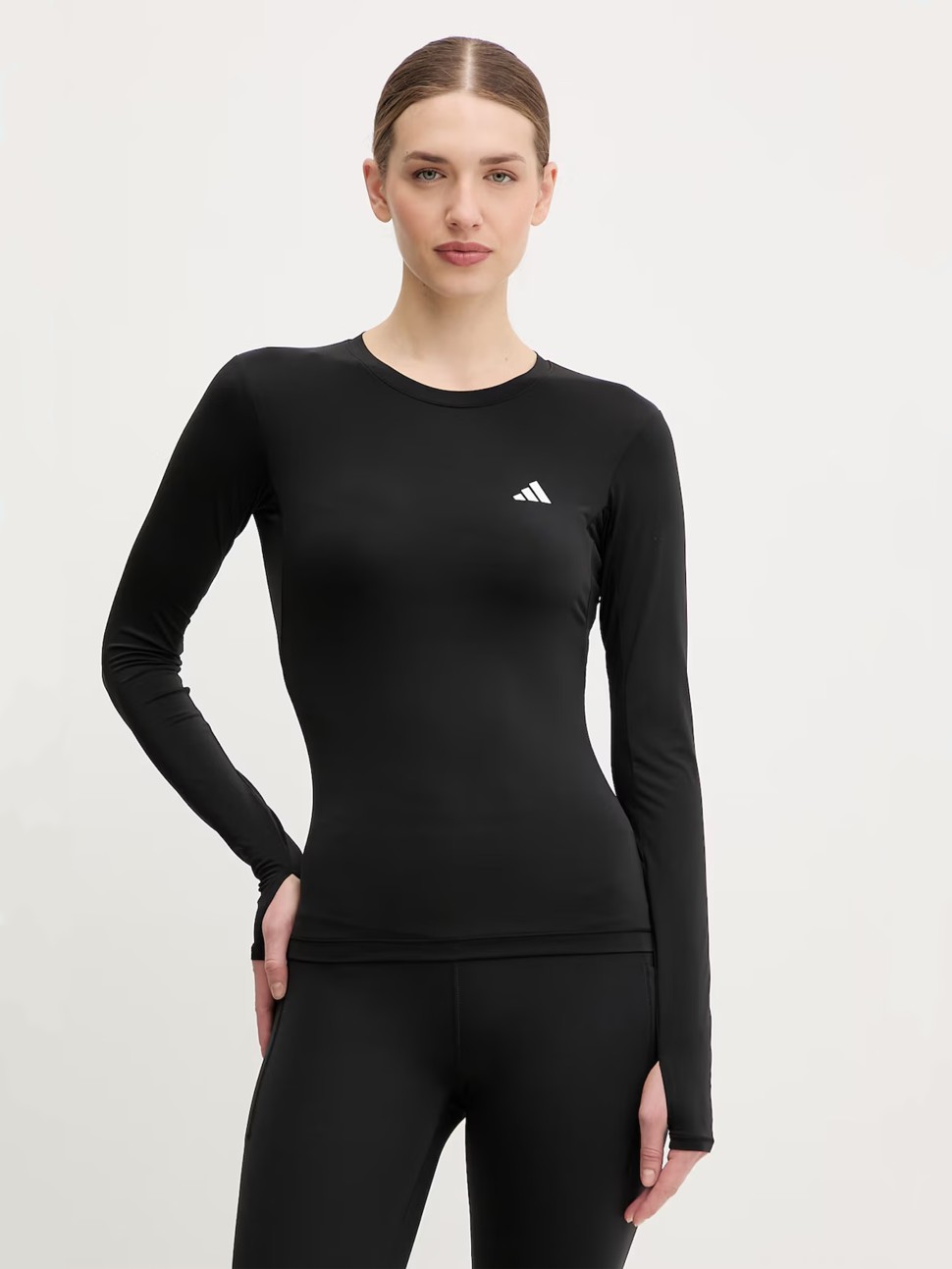 Футболка жіноча Adidas PWR ESS C LS чорна KD2210 — фото 2